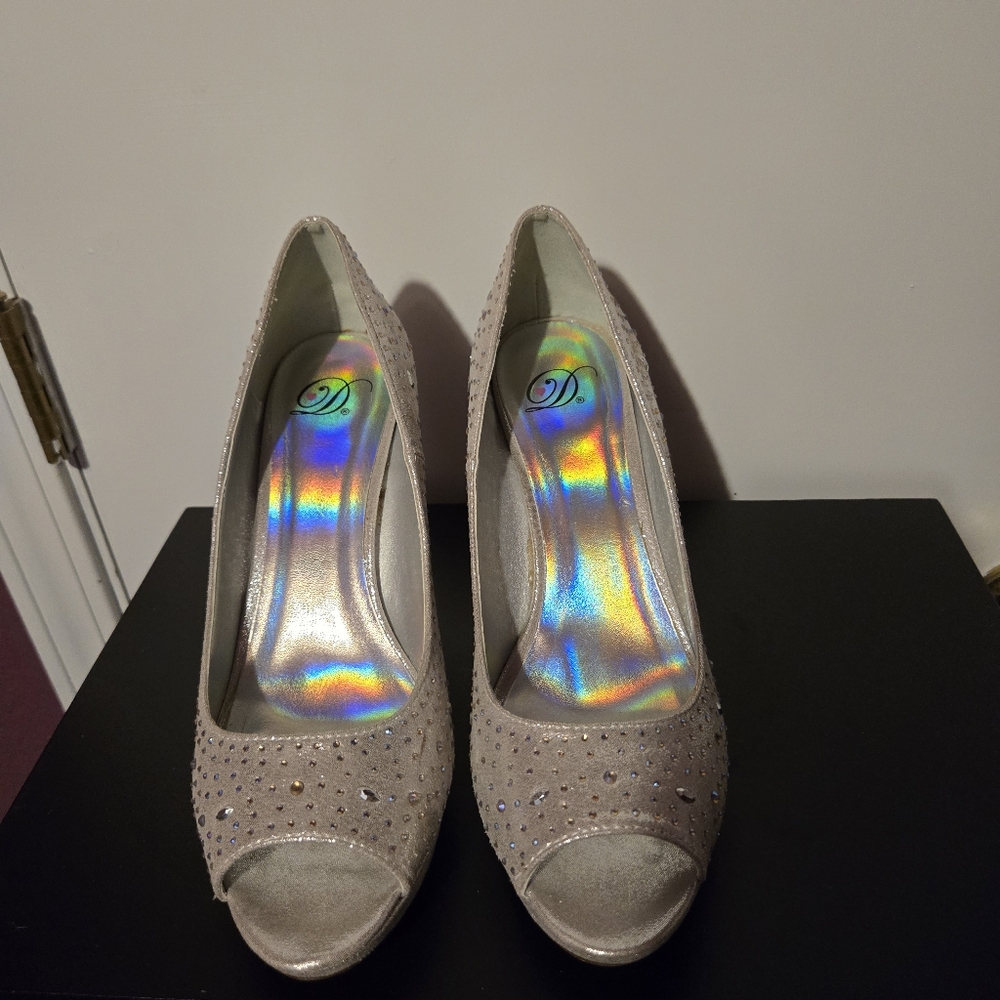 Size 10 Silver heels